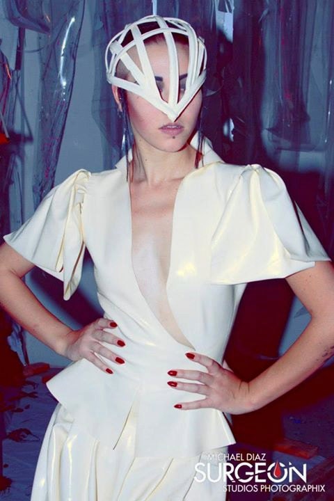Latex Dove top